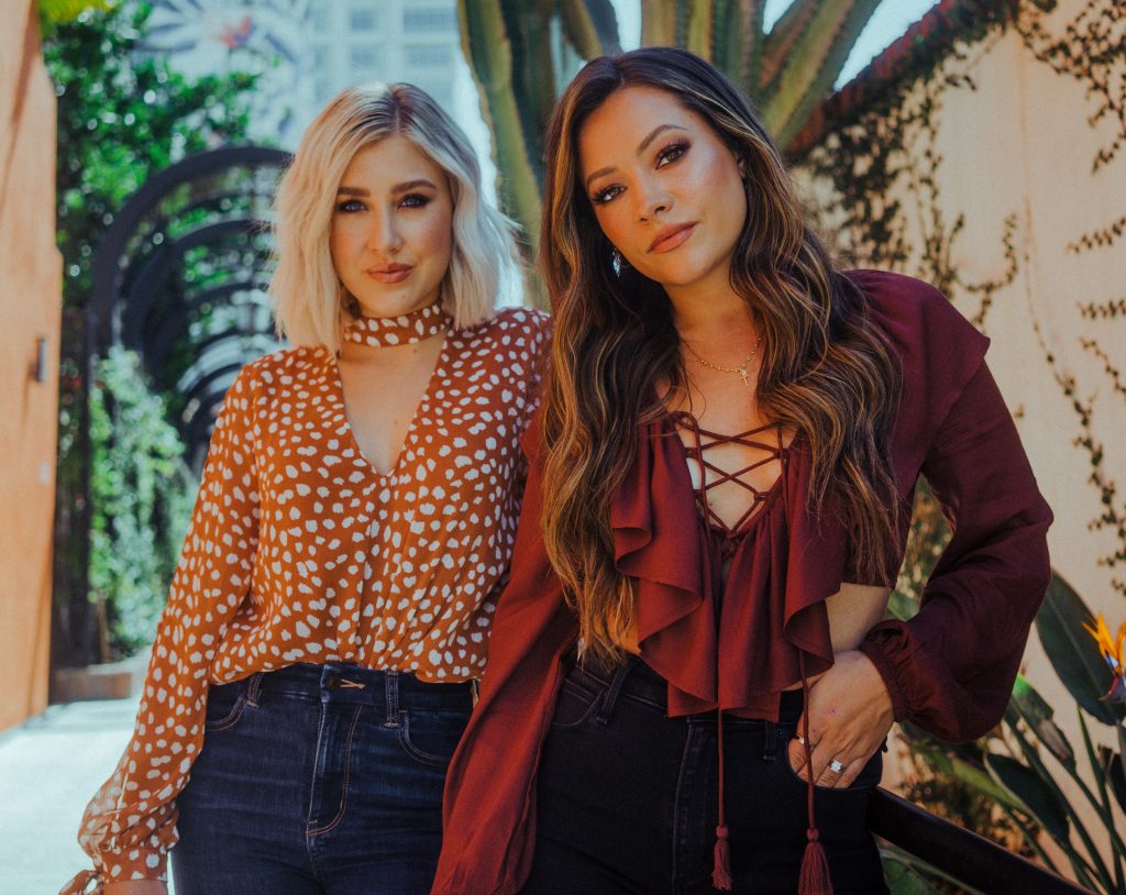 Maddie & Tae The Way It Feels (AlbumReview) CNTRY